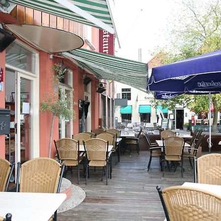 Hotel Restaurant Zeeland Tholen Bagian luar foto