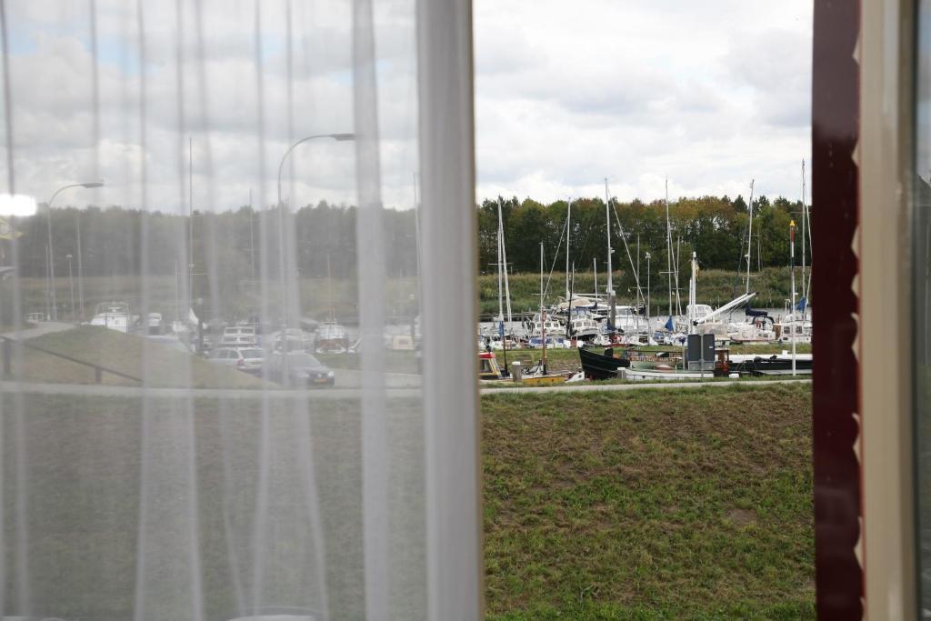 Hotel Restaurant Zeeland Tholen Ruang foto
